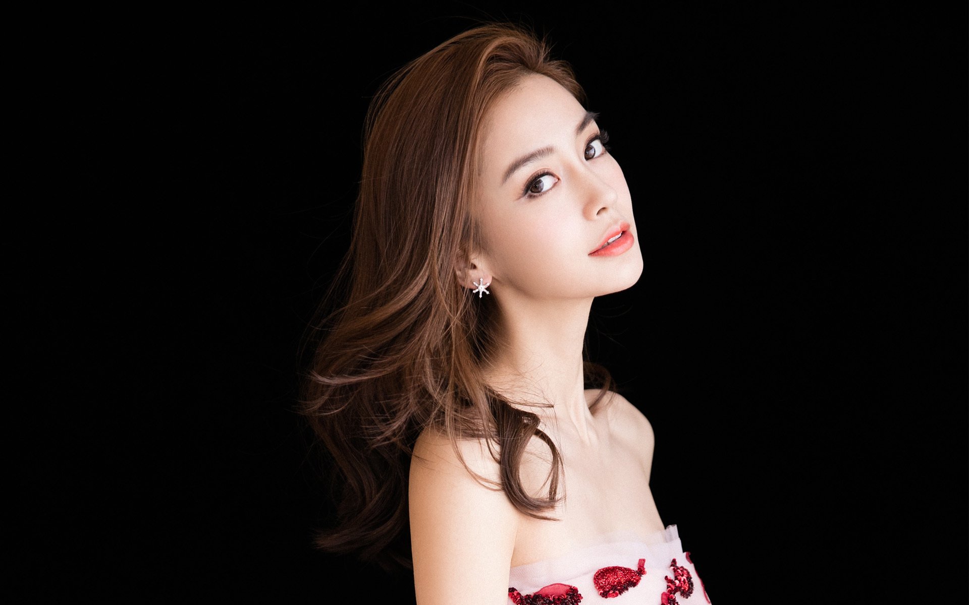 kaiyun开云·官方网站-以足球为主题的文化产业项目不断创新发展，关于足球文化的征文600字作文