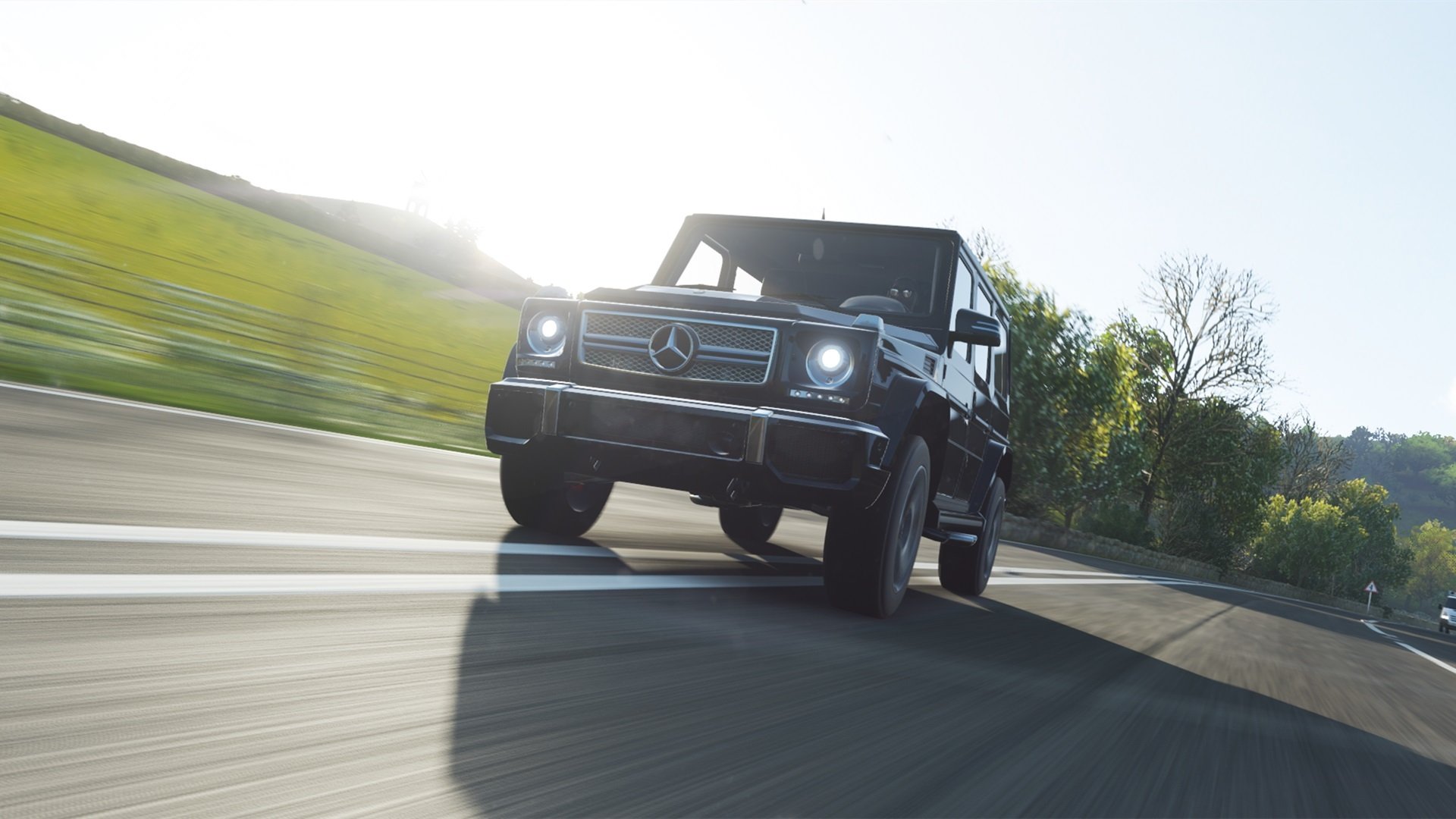 以足球为载体的国际交流合作不断深化,产业链日益完善,以足球为载体的德育教育