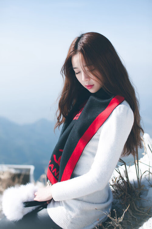 开云网页版-未来联盟的科技创新：虚拟现实成为观赛新宠，英雄联盟未来科技礼盒