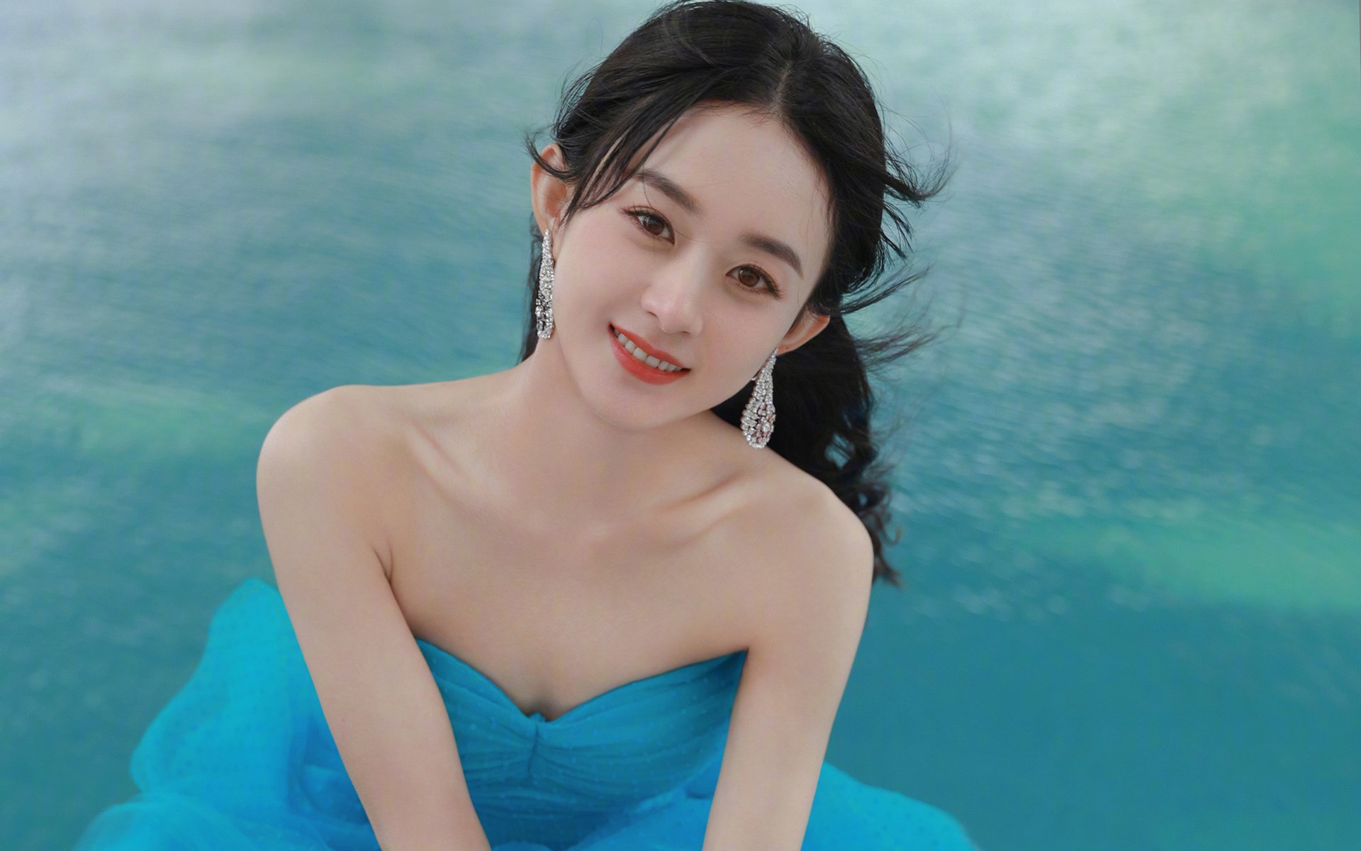 开云全站-拜仁经验碾压，战术执行完美，拜仁阵型和球队战术